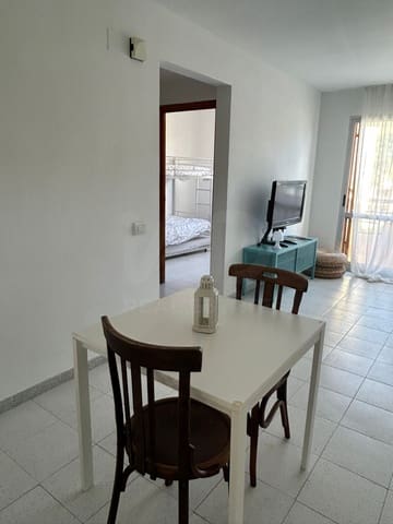 2 soveværelse Lejlighed til leje i Tarragona by med swimmingpool - € 1.200 (Ref: 9987917)