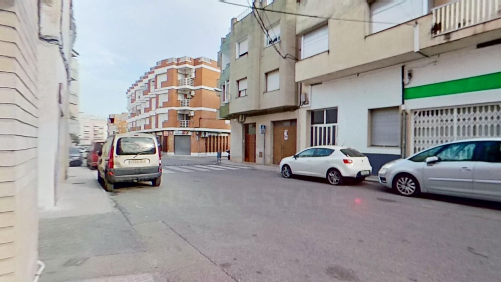 2 makuuhuone Kaupallinen myytävänä paikassa Tarragona kaupunki - 130 000 € (Ref: 9987919)