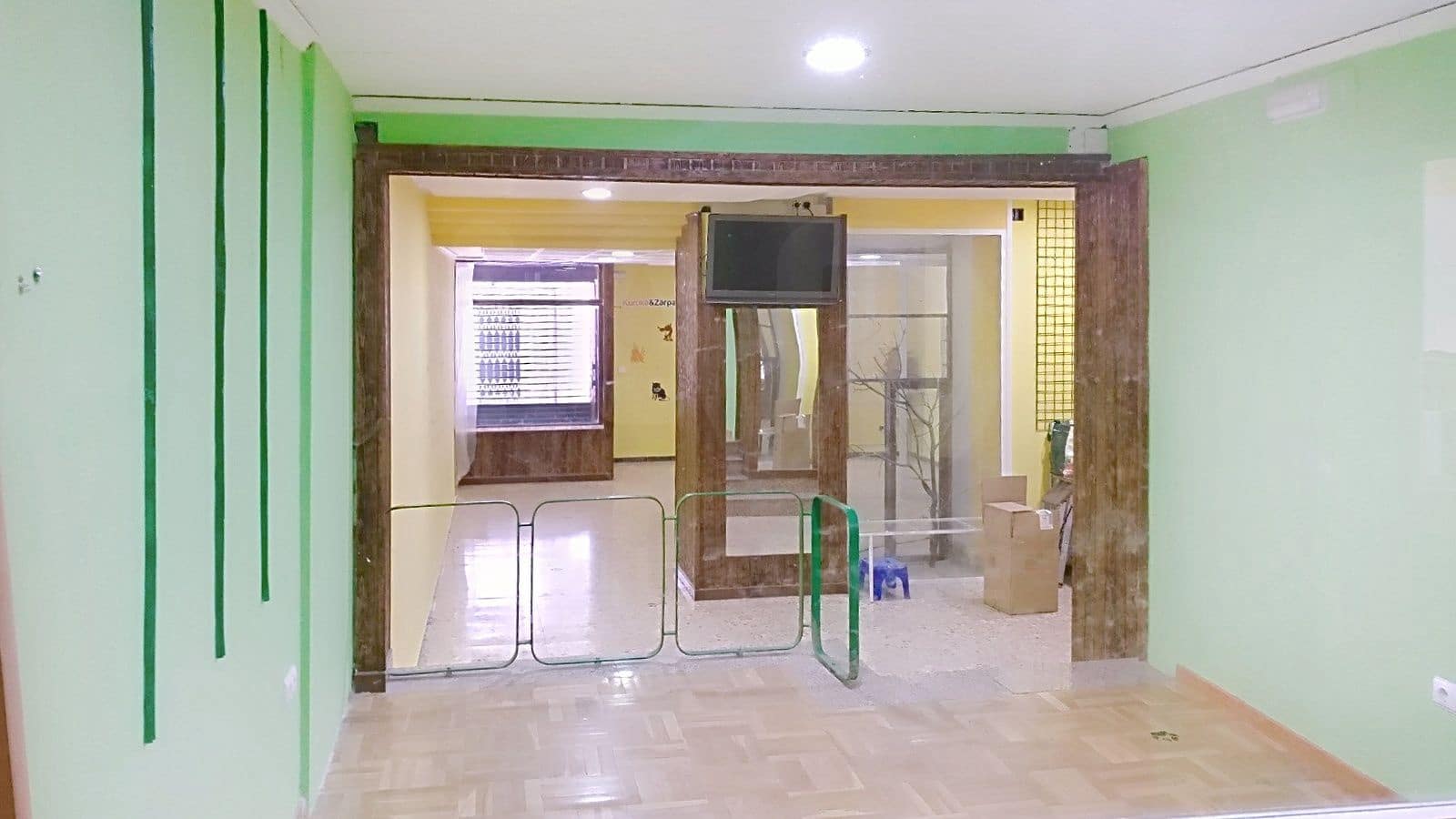 Commercial for sale in Alicante / Alacant city - € 70,000 (Ref: 9987920)