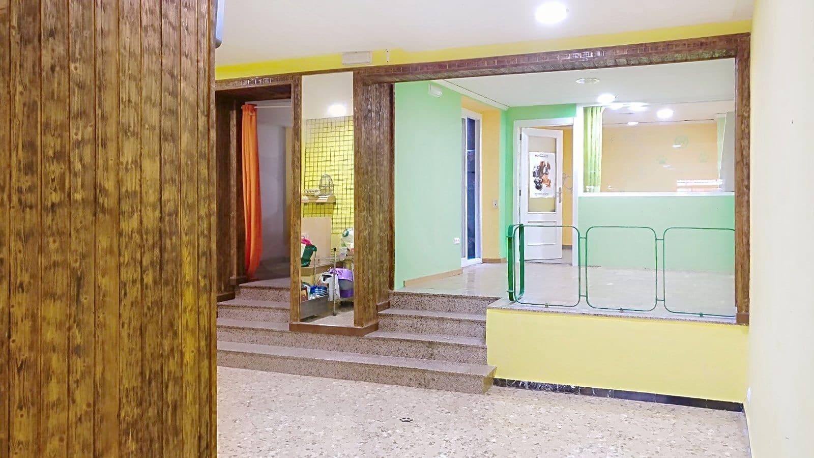 Commercial for sale in Alicante / Alacant city - € 70,000 (Ref: 9987920)