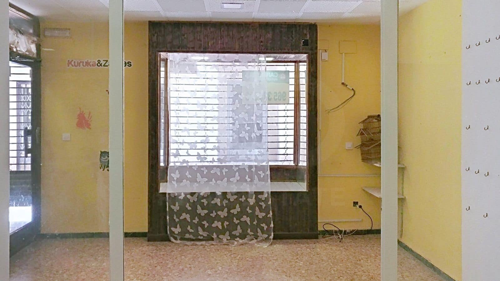 Commercial for sale in Alicante / Alacant city - € 70,000 (Ref: 9987920)