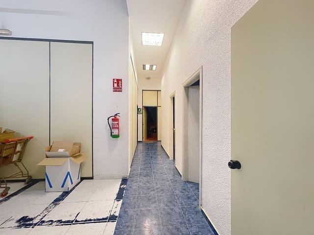 7 soveværelse Erhverv til salg i Huelin, Málaga by - € 735.000 (Ref: 9987922)