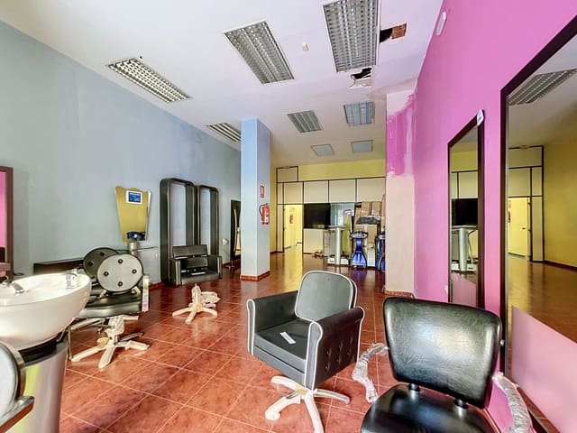 7 soveværelse Erhverv til salg i Huelin, Málaga by - € 735.000 (Ref: 9987922)