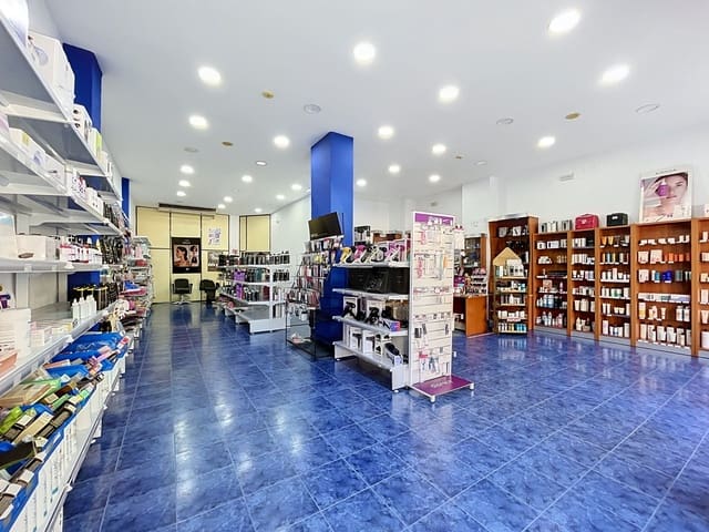 7 soveværelse Erhverv til salg i Huelin, Málaga by - € 735.000 (Ref: 9987922)