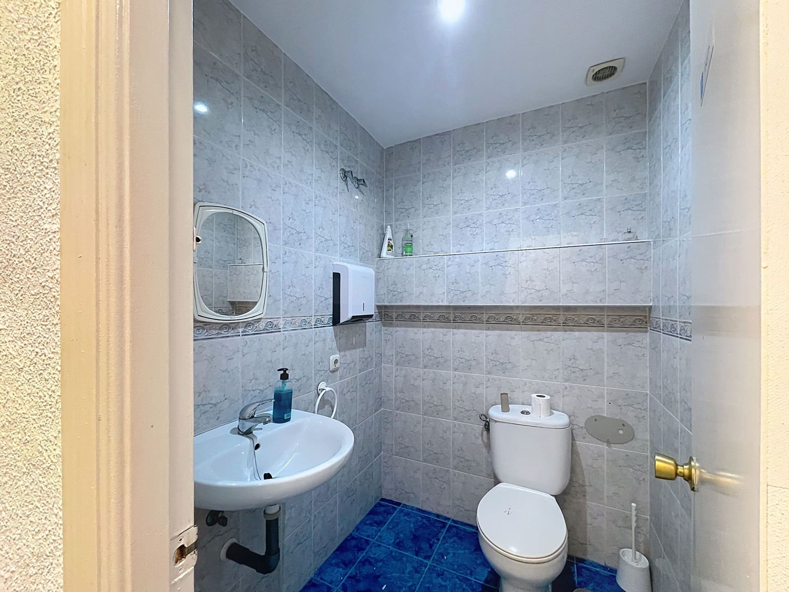 7 soveværelse Erhverv til salg i Malaga by - € 735.000 (Ref: 9987922)