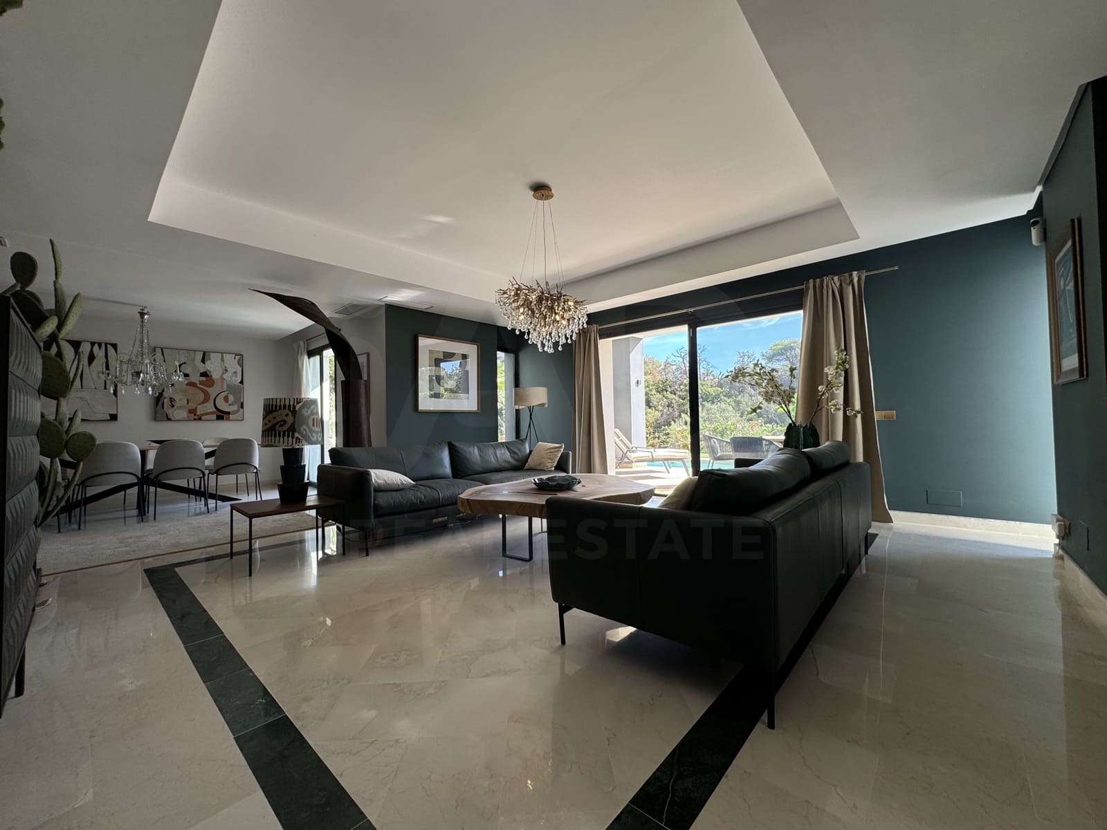 4 soverom Villa til salgs i Elviria med svømmebasseng garasje - € 1 800 000 (Ref: 9987926)