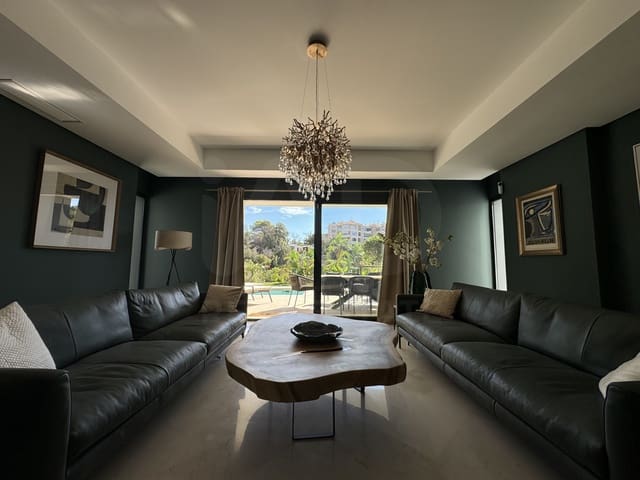4 soverom Villa til salgs i Elviria, Marbella med svømmebasseng garasje - € 1 800 000 (Ref: 9987926)