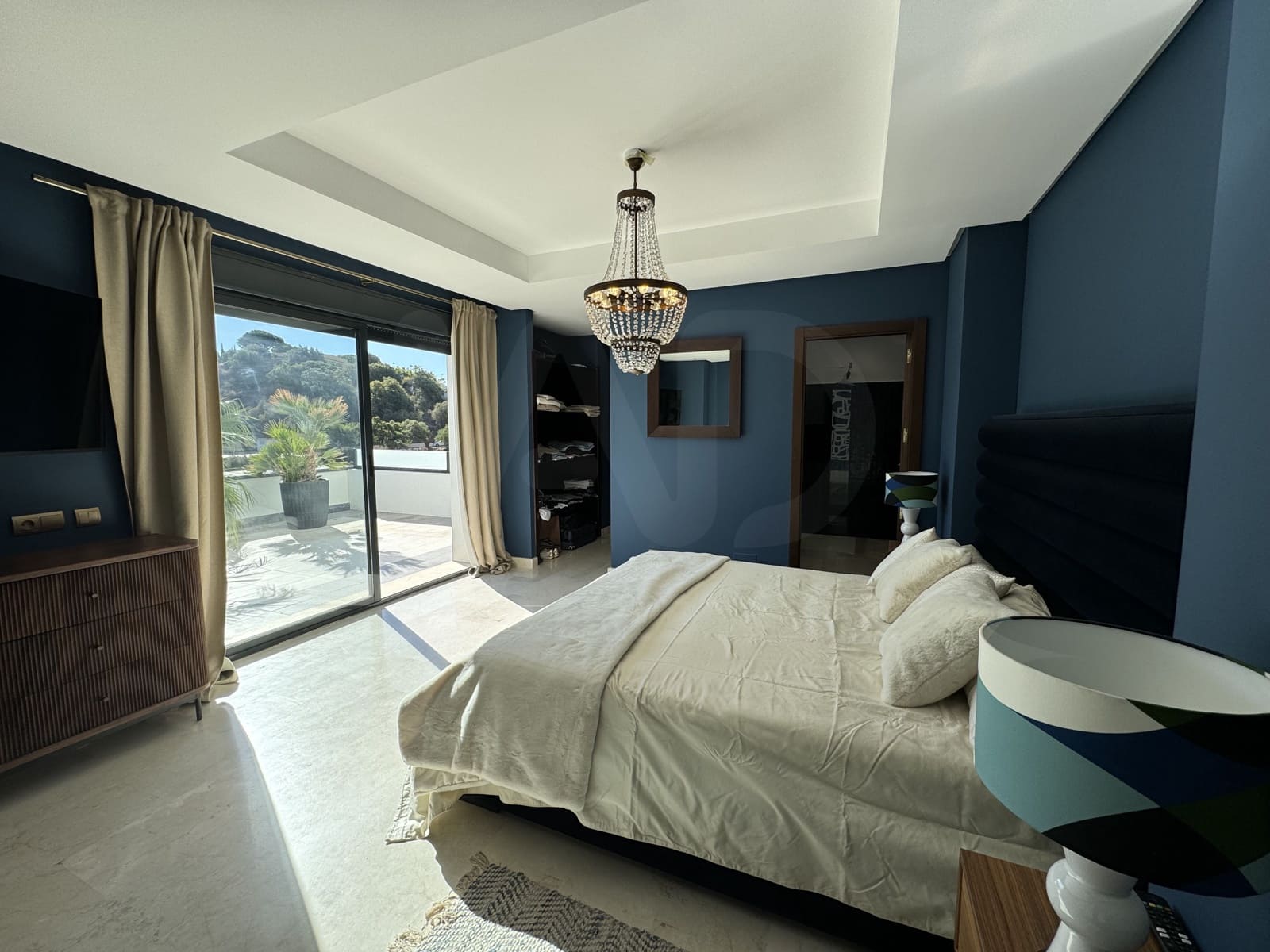 4 soverom Villa til salgs i Elviria med svømmebasseng garasje - € 1 800 000 (Ref: 9987926)