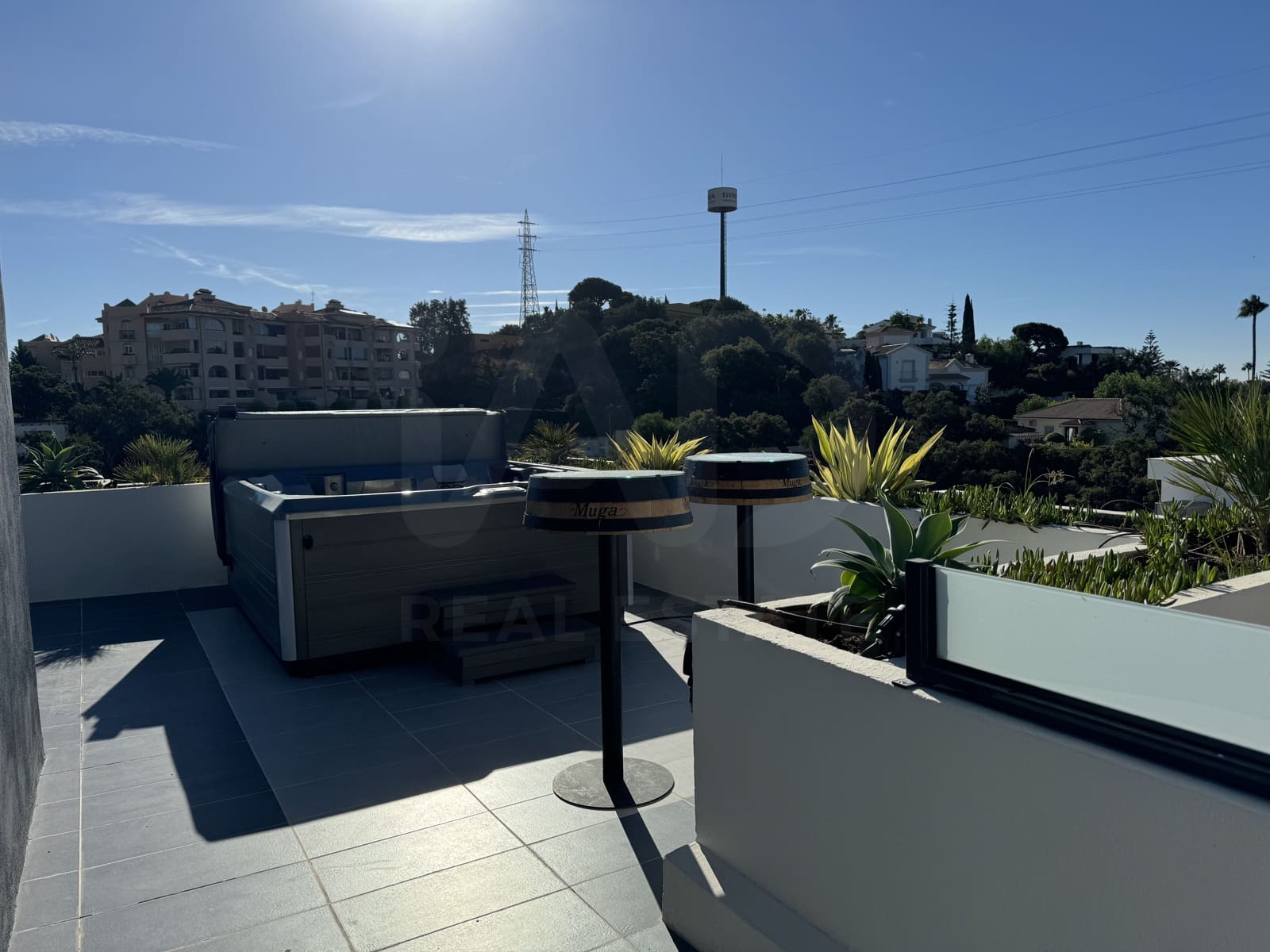 4 soverom Villa til salgs i Elviria med svømmebasseng garasje - € 1 800 000 (Ref: 9987926)