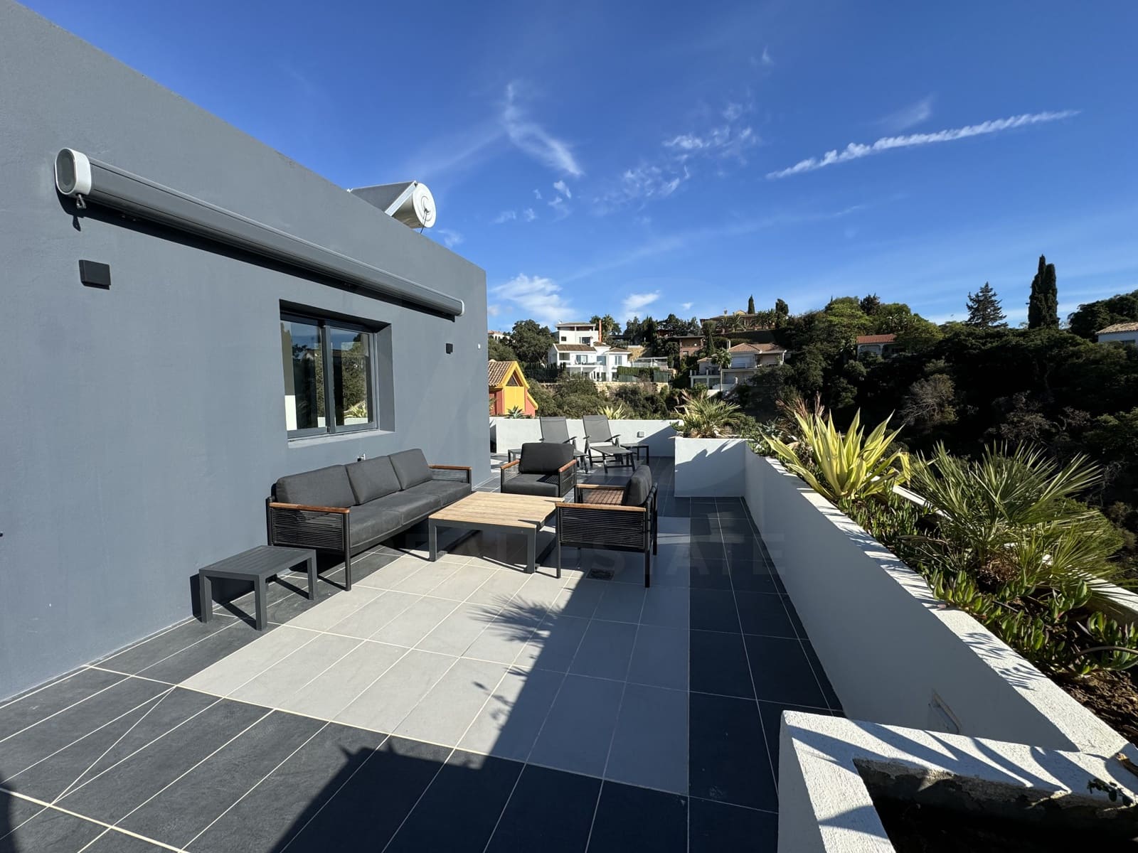 4 soverom Villa til salgs i Elviria med svømmebasseng garasje - € 1 800 000 (Ref: 9987926)