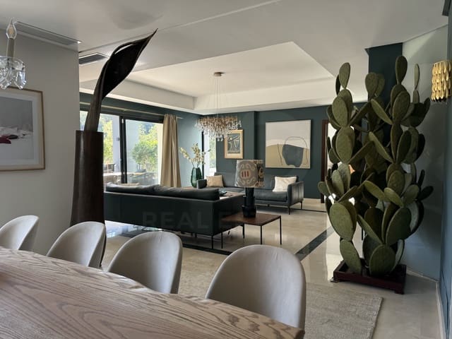 4 soverom Villa til salgs i Elviria, Marbella med svømmebasseng garasje - € 1 800 000 (Ref: 9987926)