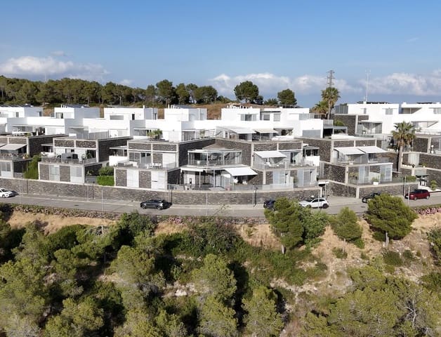 4 soverom Leilighet til salgs i Barcelona by med svømmebasseng garasje - € 580 000 (Ref: 9987927)