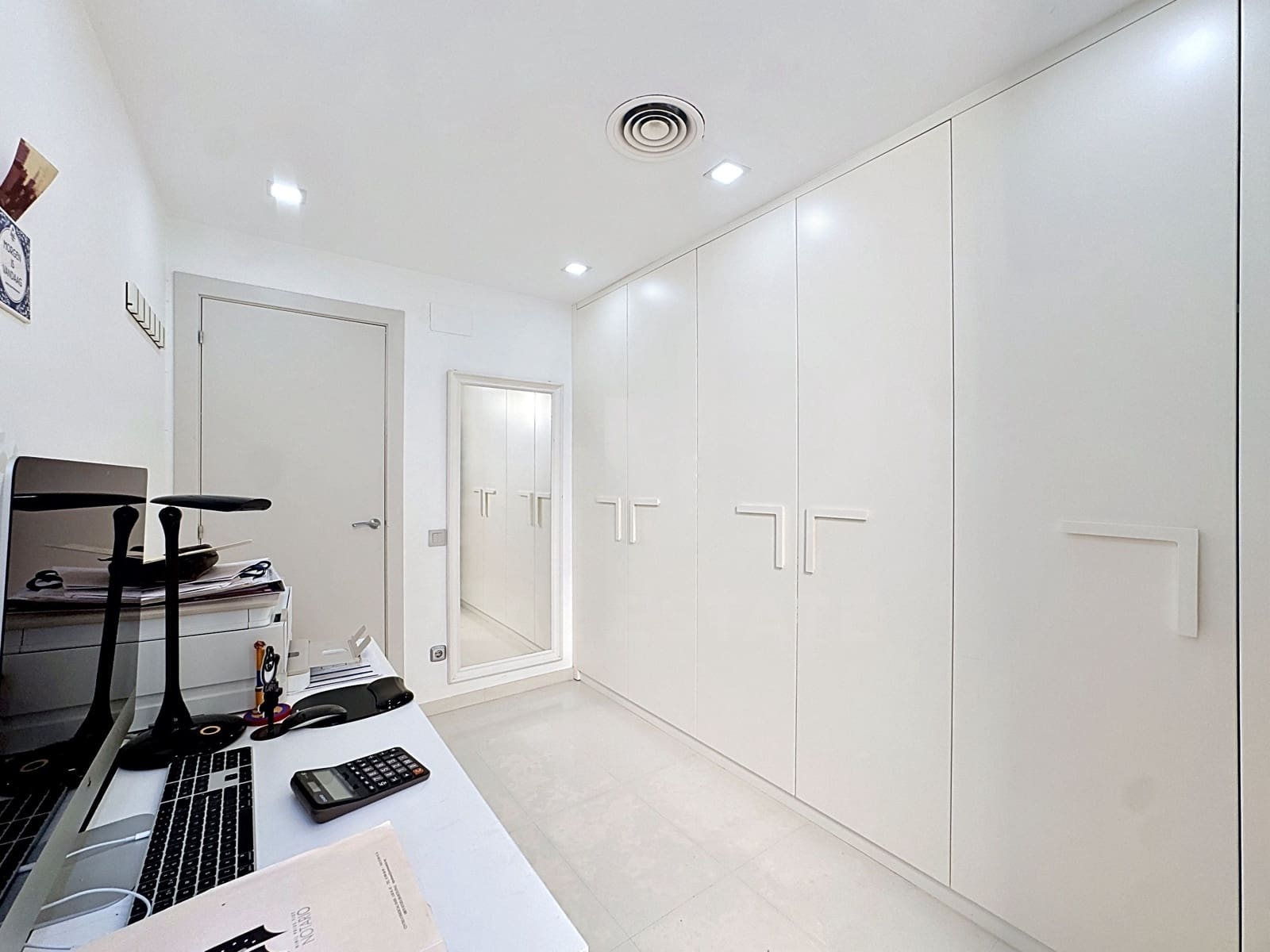 4 soverom Leilighet til salgs i Barcelona by med svømmebasseng garasje - € 580 000 (Ref: 9987927)