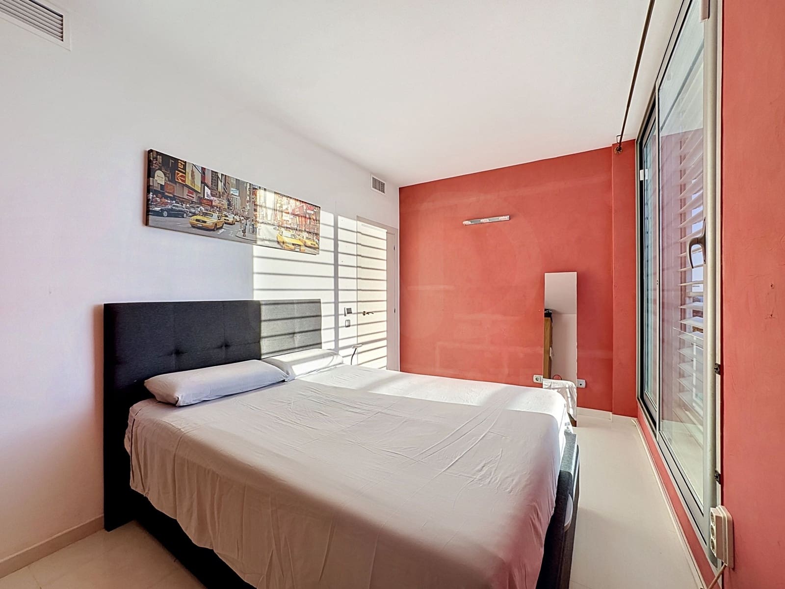 4 soverom Leilighet til salgs i Barcelona by med svømmebasseng garasje - € 580 000 (Ref: 9987927)