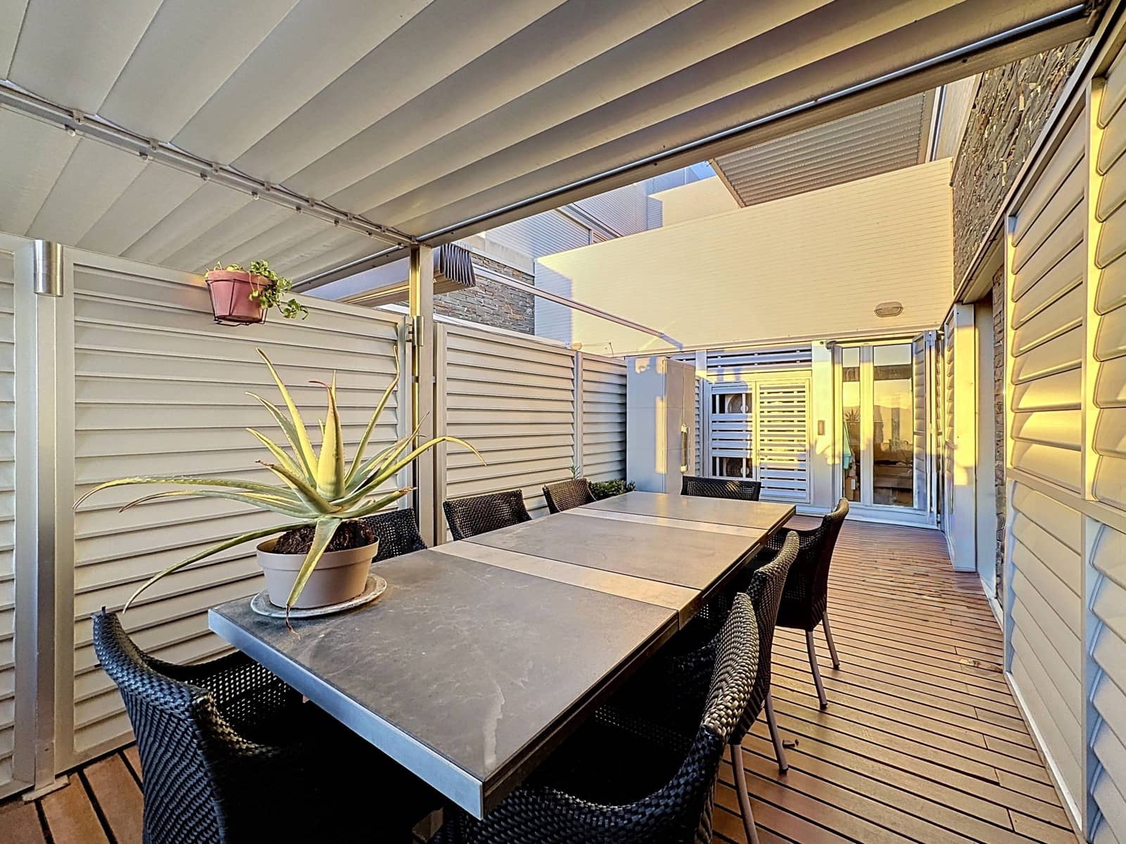 4 soverom Leilighet til salgs i Barcelona by med svømmebasseng garasje - € 580 000 (Ref: 9987927)