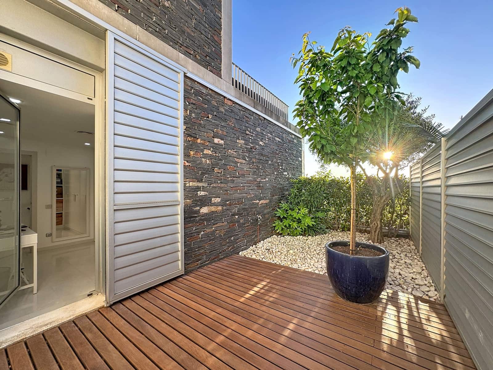 4 soverom Leilighet til salgs i Barcelona by med svømmebasseng garasje - € 580 000 (Ref: 9987927)