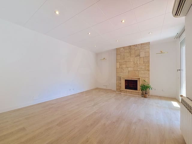 3 soverom Leilighet til salgs i Barcelona by - € 575 000 (Ref: 9987929)