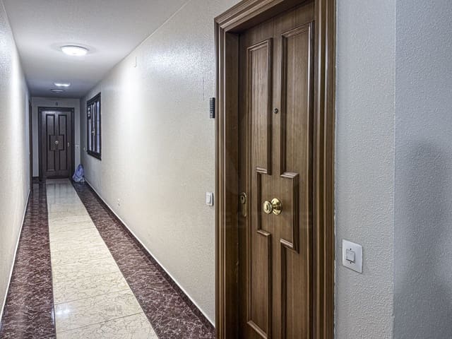 1 soverom Leilighet til leie i Oviedo - € 750 (Ref: 9987930)