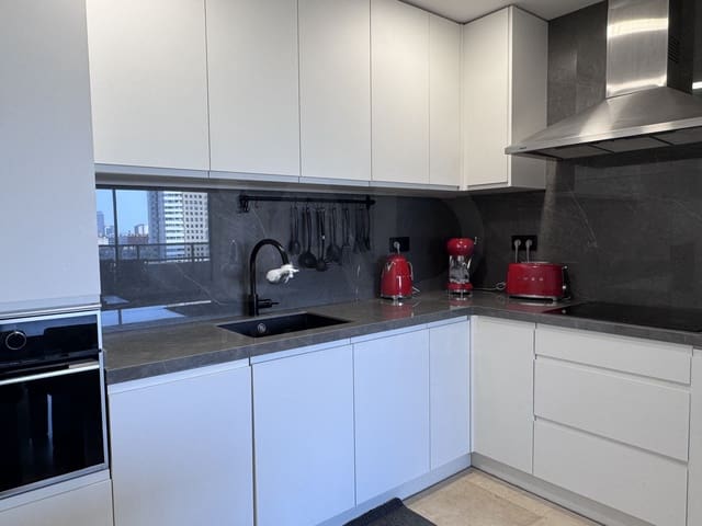 2 soverom Leilighet til leie i Diagonal Mar i El Front Marítim del Poblenou, Barcelona by med svømmebasseng garasje - € 3 155 (Ref: 9987931)