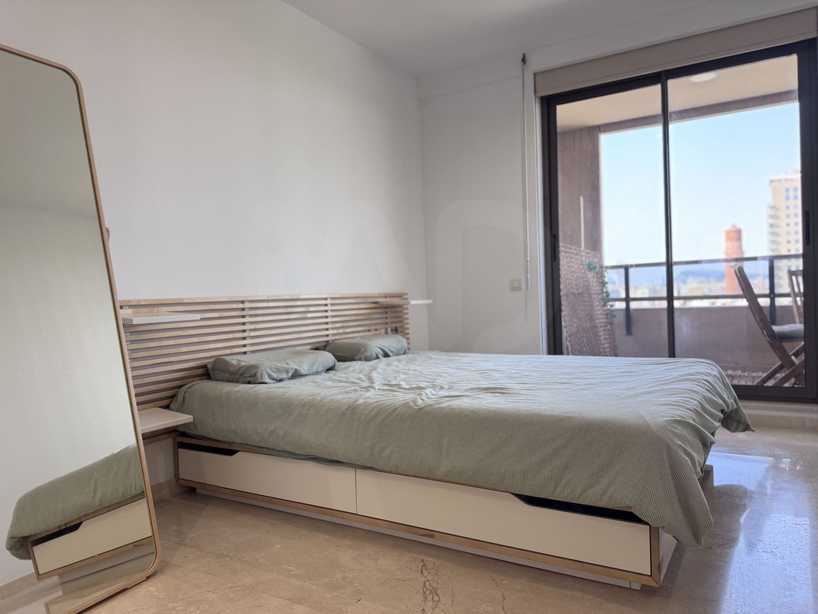 2 soverom Leilighet til leie i Barcelona by med svømmebasseng garasje - € 3 155 (Ref: 9987931)