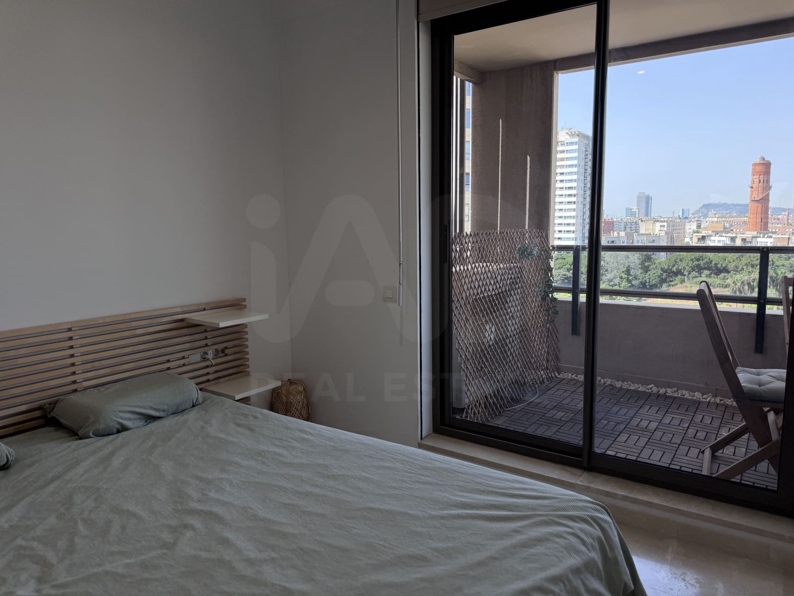 2 soverom Leilighet til leie i Barcelona by med svømmebasseng garasje - € 3 155 (Ref: 9987931)