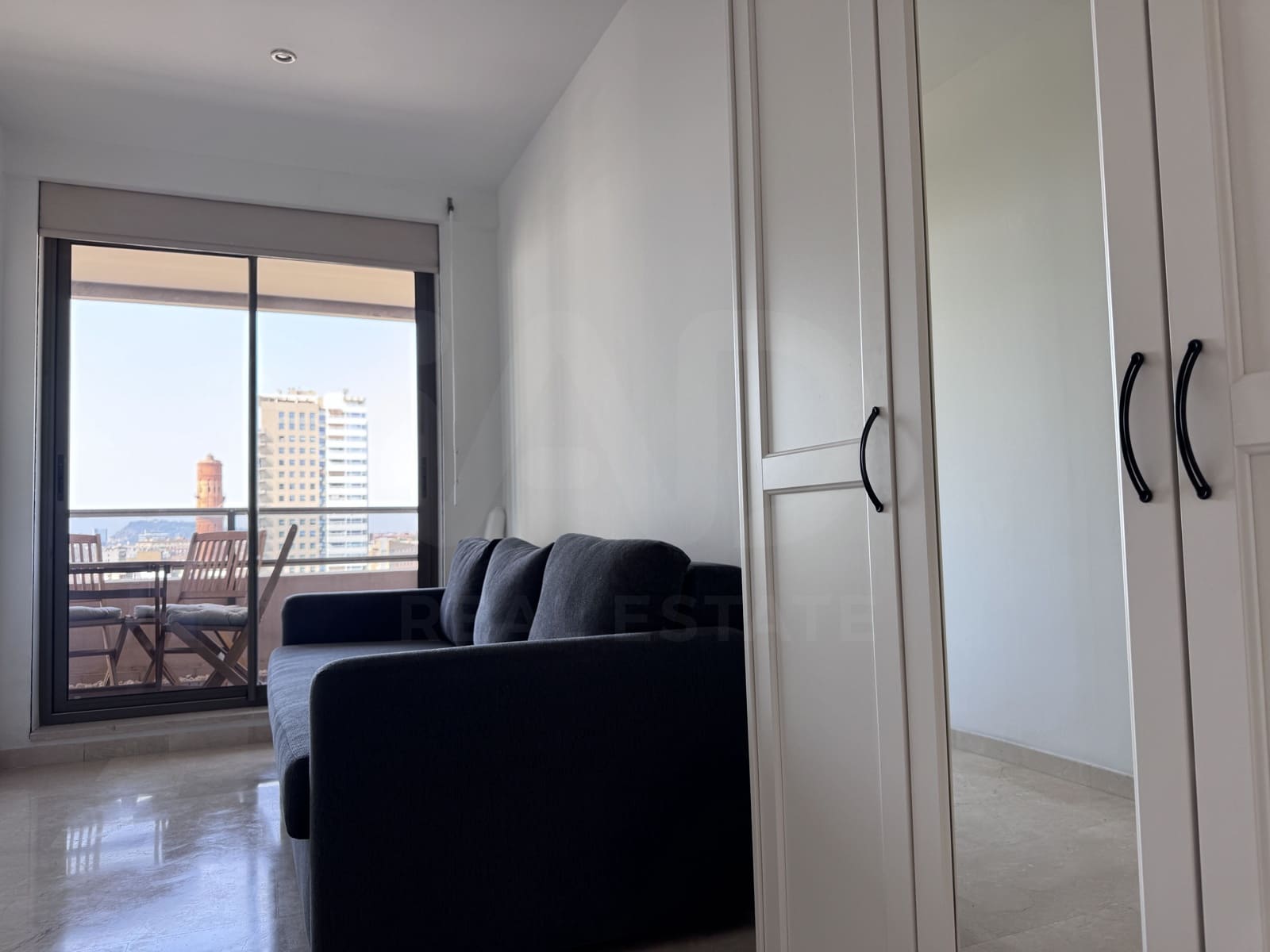 2 soverom Leilighet til leie i Barcelona by med svømmebasseng garasje - € 3 155 (Ref: 9987931)