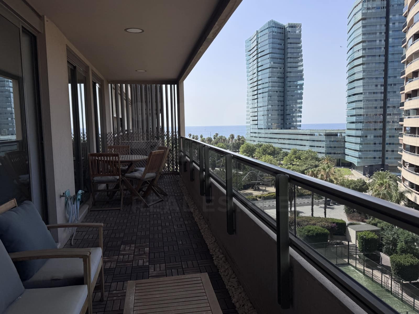 2 soverom Leilighet til leie i Barcelona by med svømmebasseng garasje - € 3 155 (Ref: 9987931)
