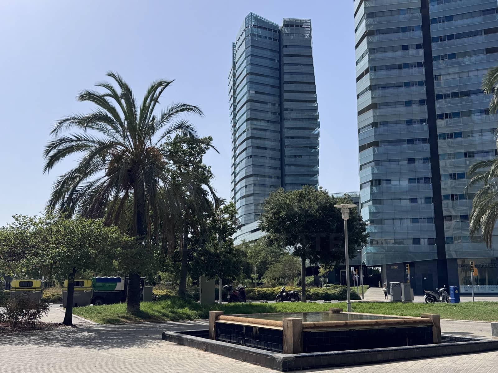 2 soverom Leilighet til leie i Barcelona by med svømmebasseng garasje - € 3 155 (Ref: 9987931)