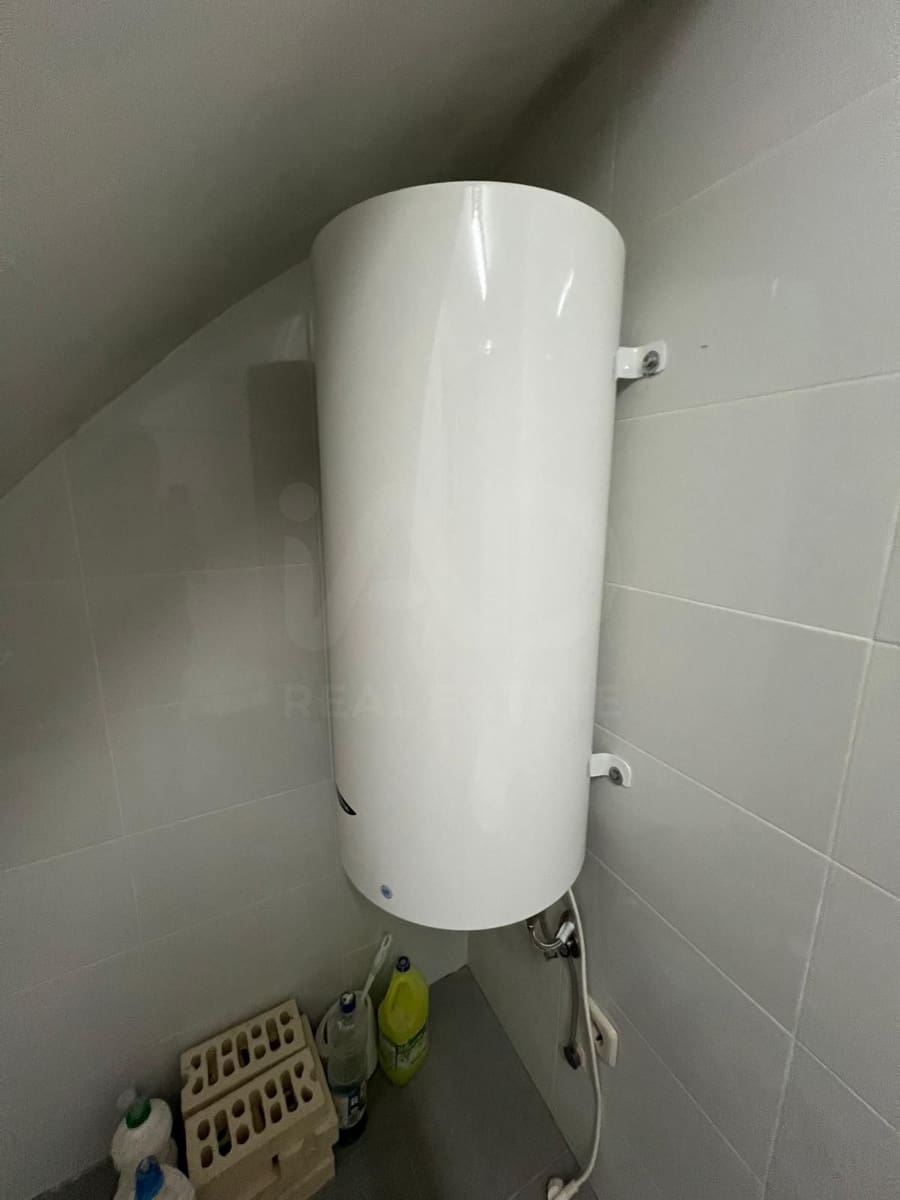 Local Commercial de 1 chambre à louer à Madrid ville - 850 € (Ref: 9987932)