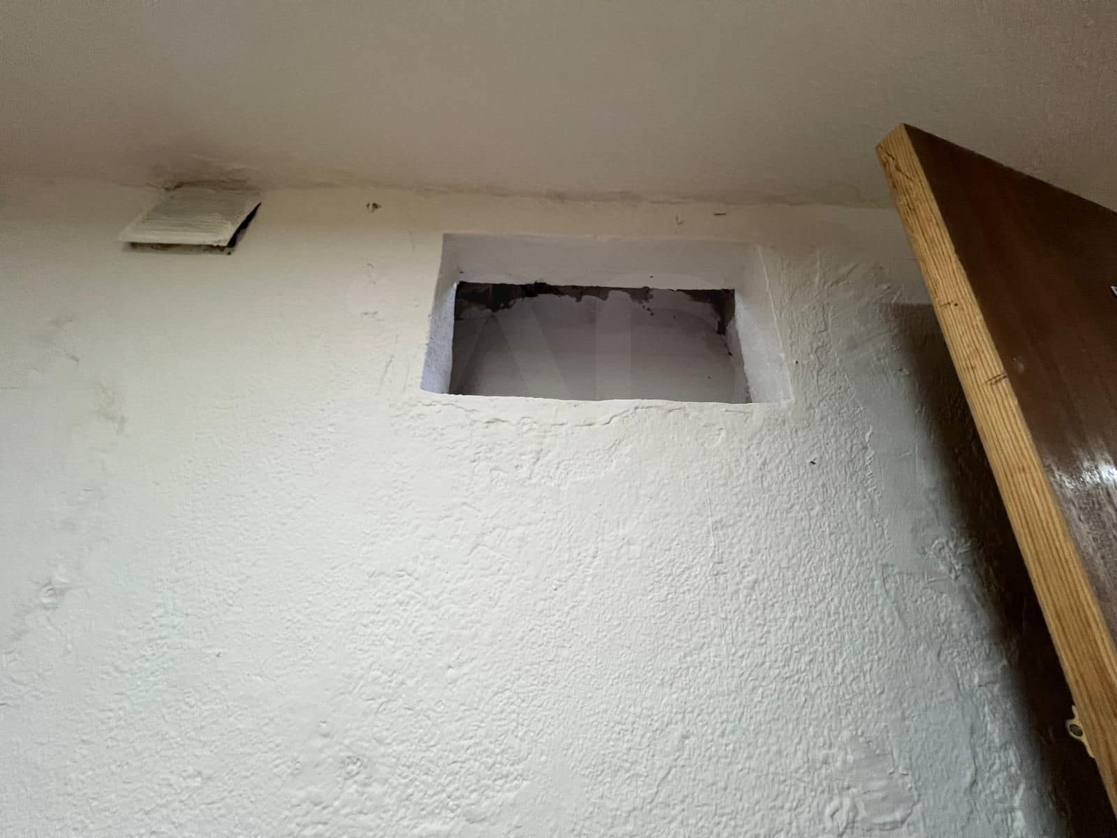 Local Commercial de 1 chambre à louer à Madrid ville - 850 € (Ref: 9987932)