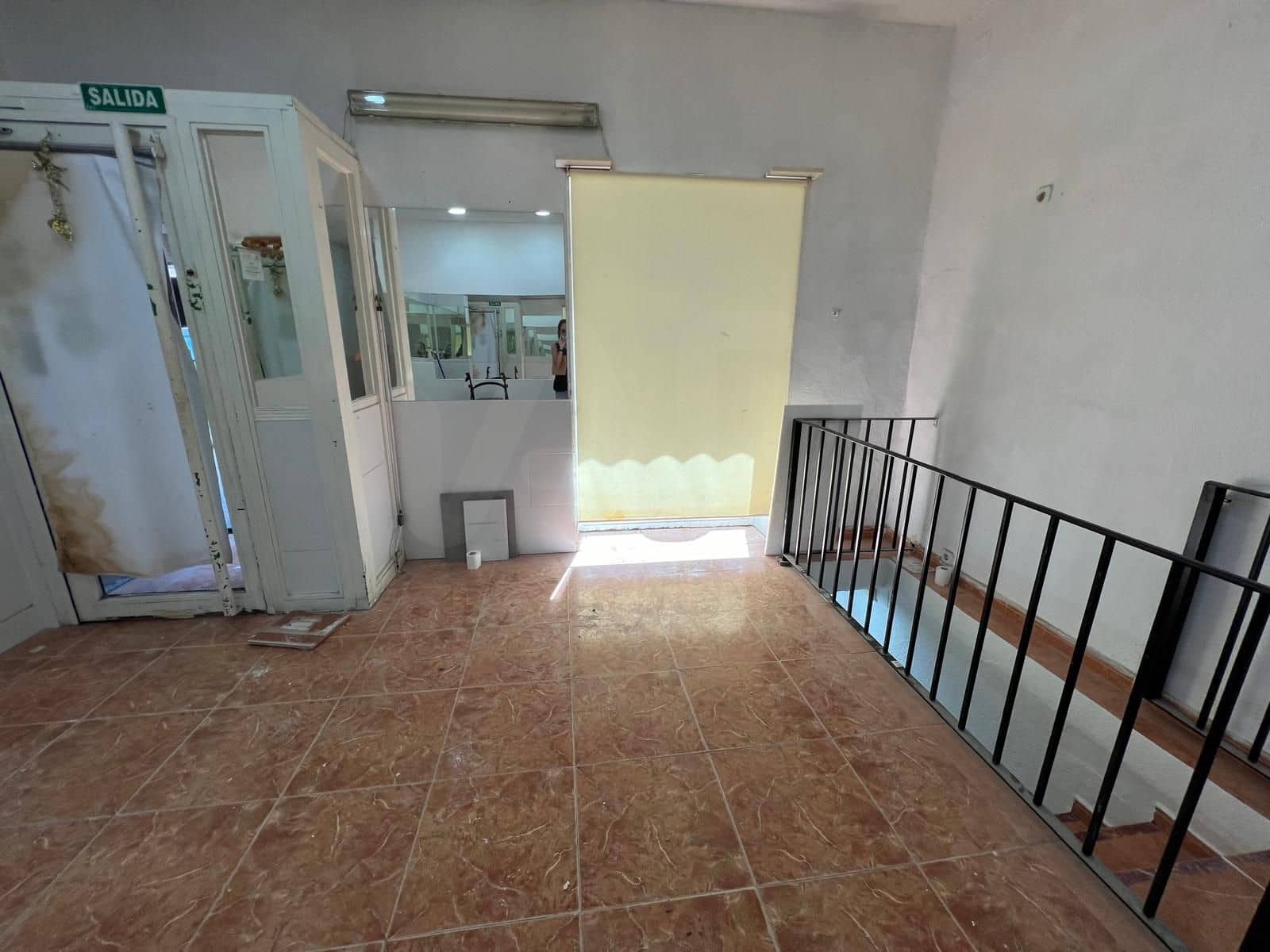 Local Commercial de 1 chambre à louer à Madrid ville - 850 € (Ref: 9987932)