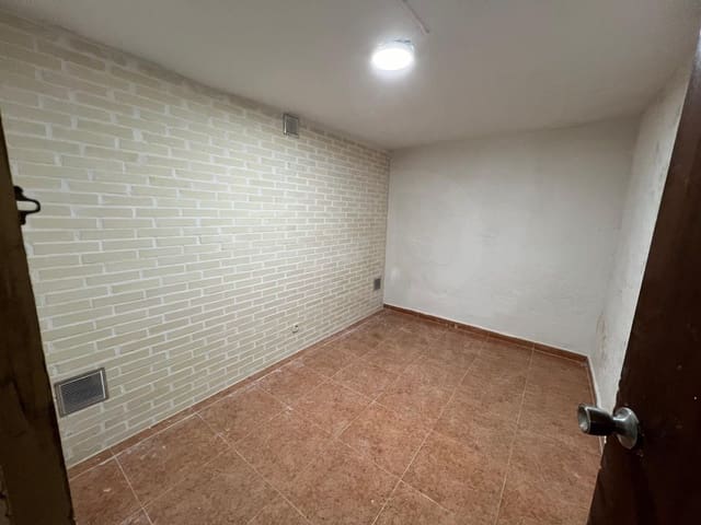 1 slaapkamer Commercieel te huur in Madrid stad - € 850 (Ref: 9987932)