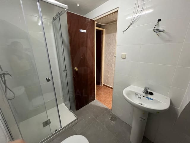 1 slaapkamer Commercieel te huur in Madrid stad - € 850 (Ref: 9987932)