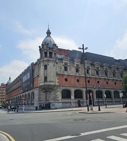 Erhverv til salg i Bilbao - € 179.000 (Ref: 9987933)