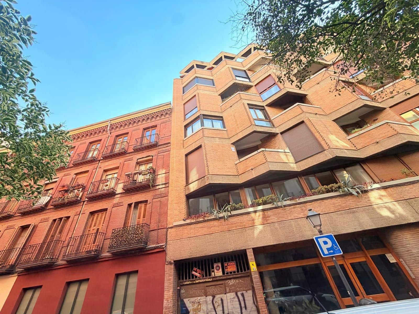 Kaupallinen myytävänä paikassa Madrid kaupunki - 1 450 000 € (Ref: 9987937)