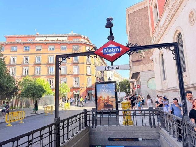 Kommersiell till salu i Madrid stad - 1 450 000 € (Ref: 9987937)
