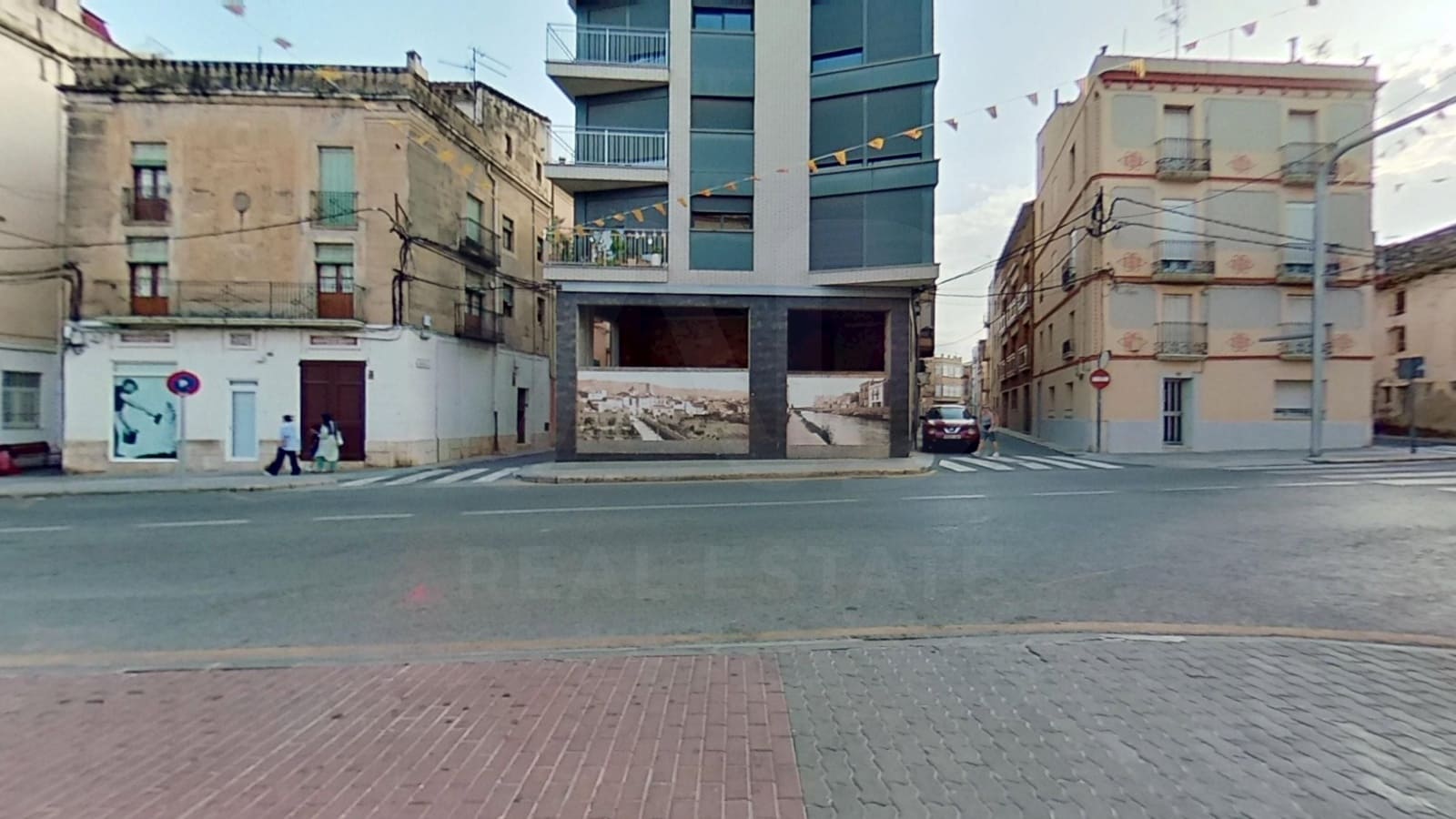 2 bedroom Commercial for sale in Roquetes - € 130,000 (Ref: 9987940)