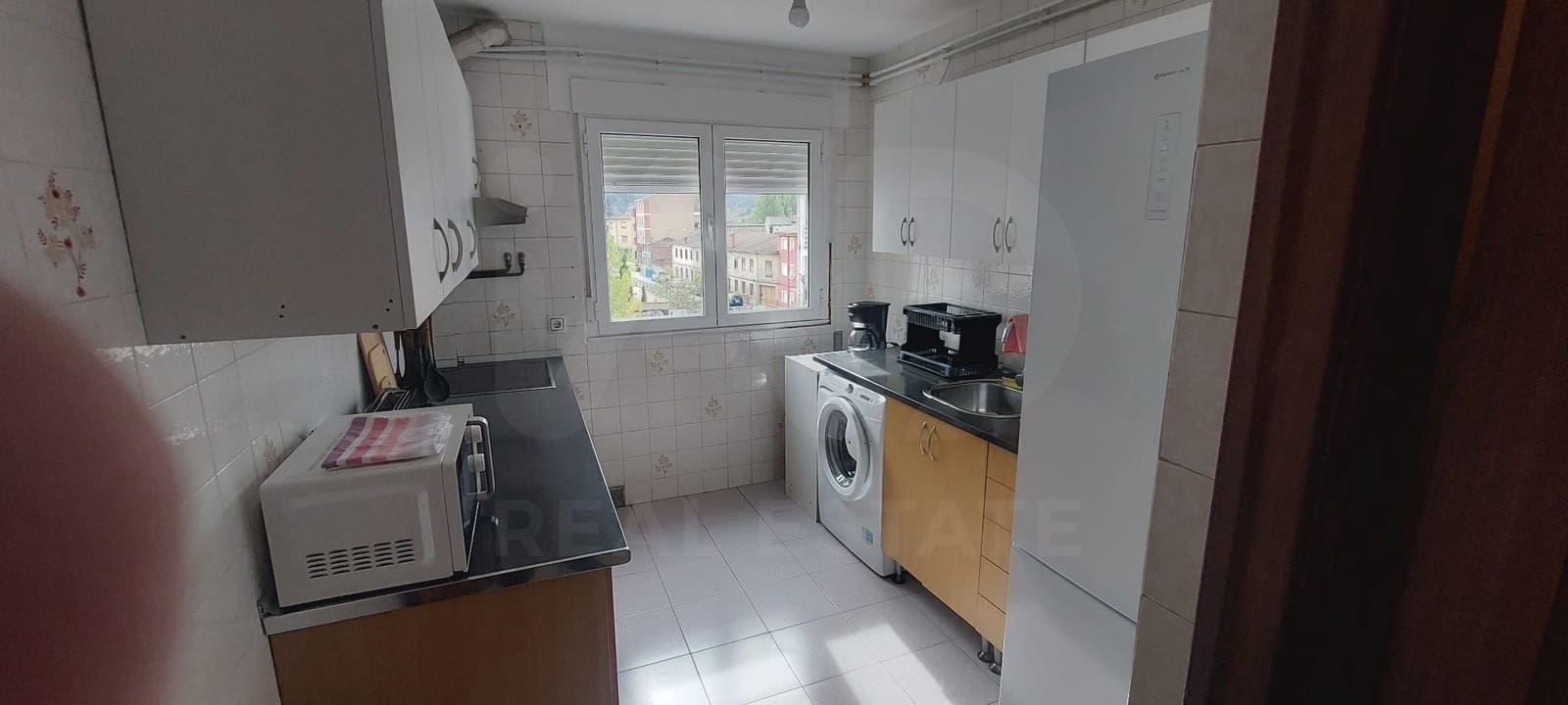 3 soverom Leilighet til leie i Leon by - € 650 (Ref: 9987941)