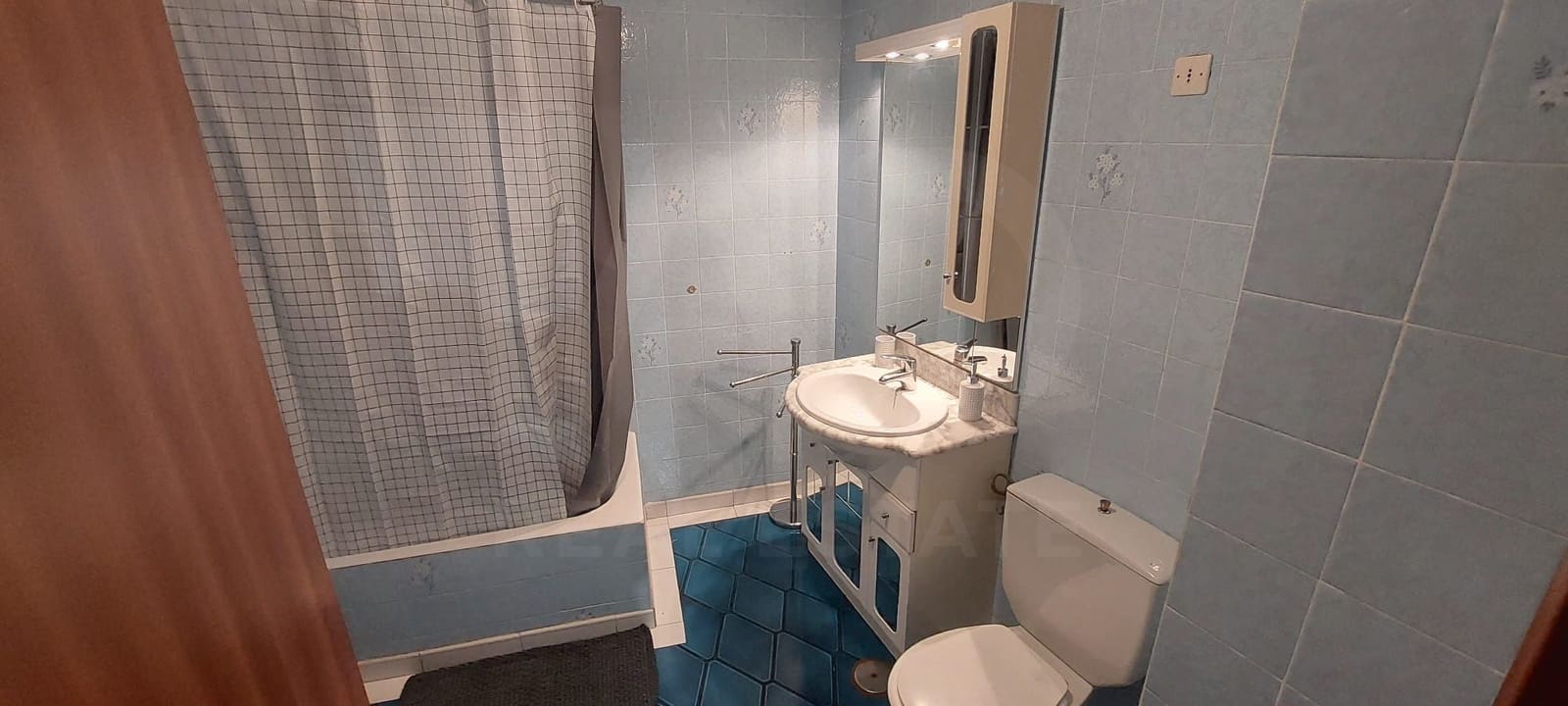 3 soverom Leilighet til leie i Leon by - € 650 (Ref: 9987941)