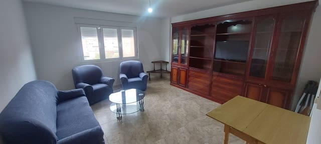 3 soveværelse Lejlighed til leje i León by - € 650 (Ref: 9987941)