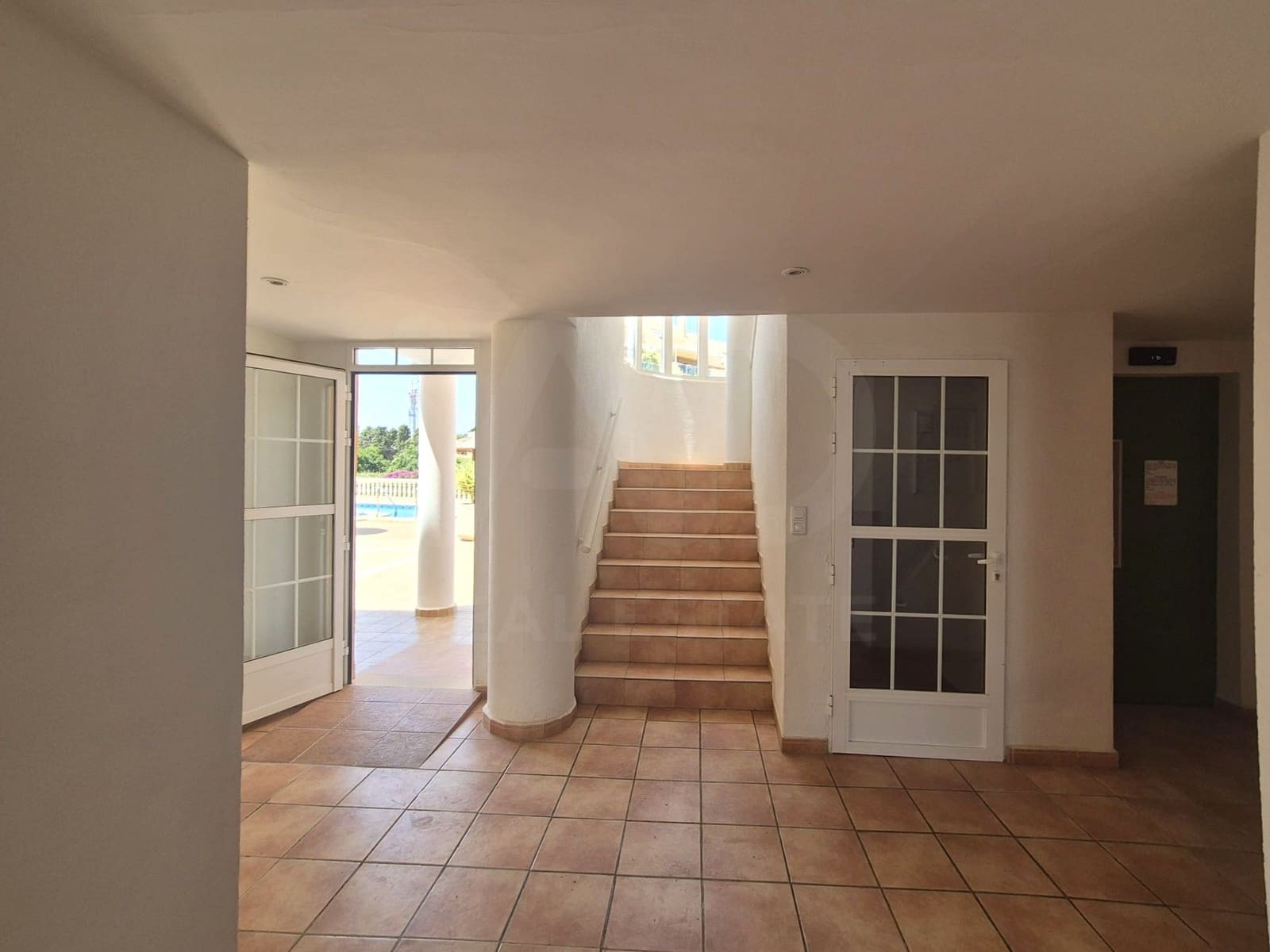 2 soveværelse Lejlighed til salg i Denia med swimmingpool garage - € 525.000 (Ref: 9987944)