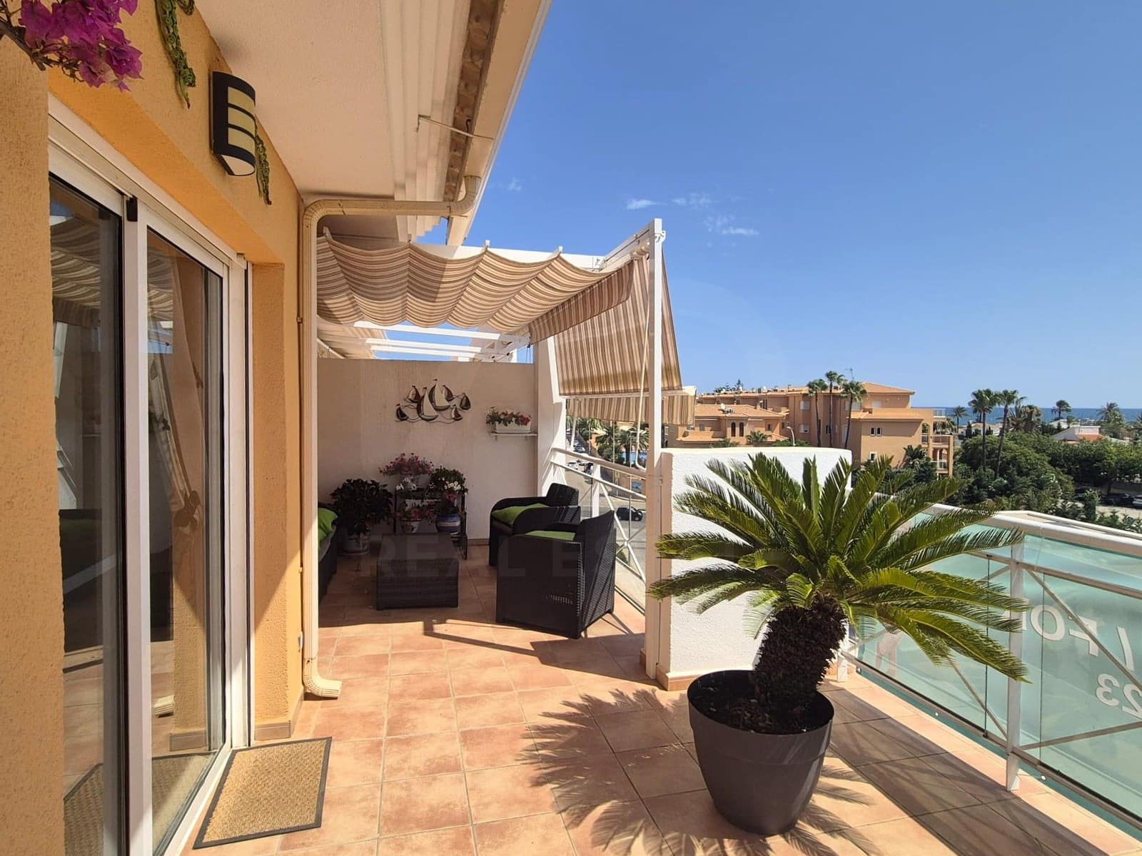 2 soveværelse Lejlighed til salg i Denia med swimmingpool garage - € 525.000 (Ref: 9987944)