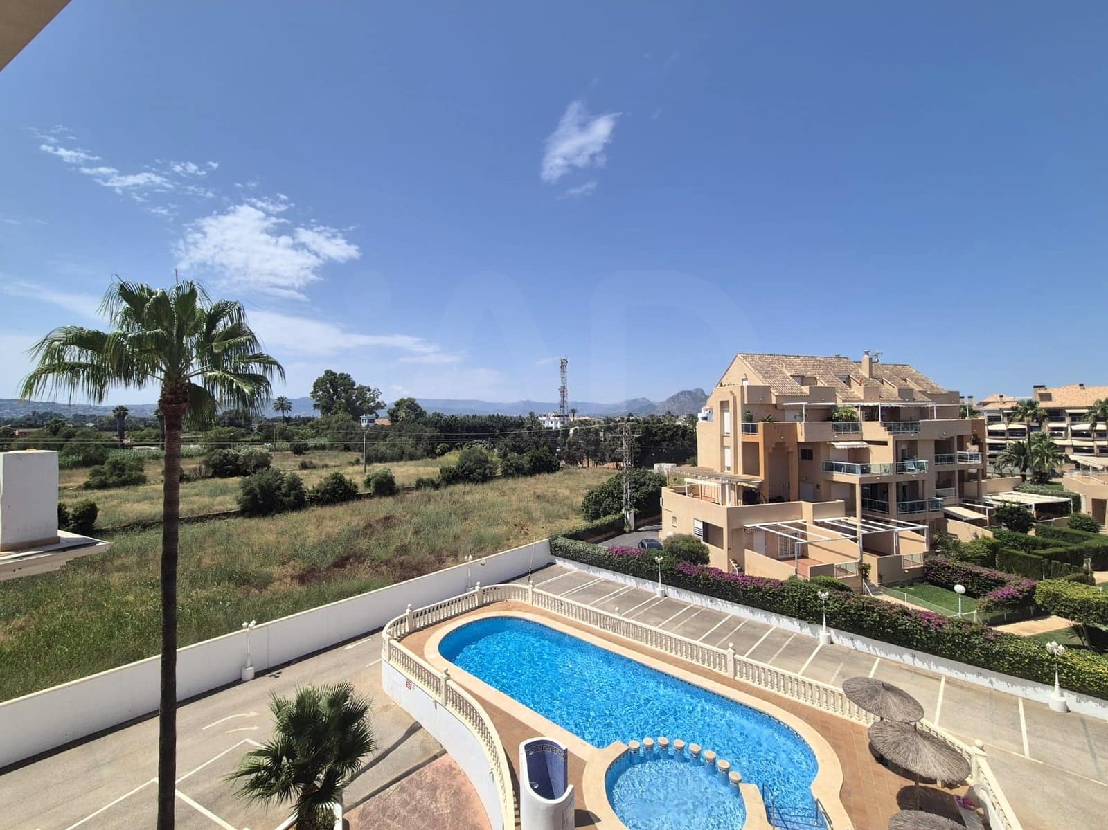 2 soveværelse Lejlighed til salg i Denia med swimmingpool garage - € 525.000 (Ref: 9987944)