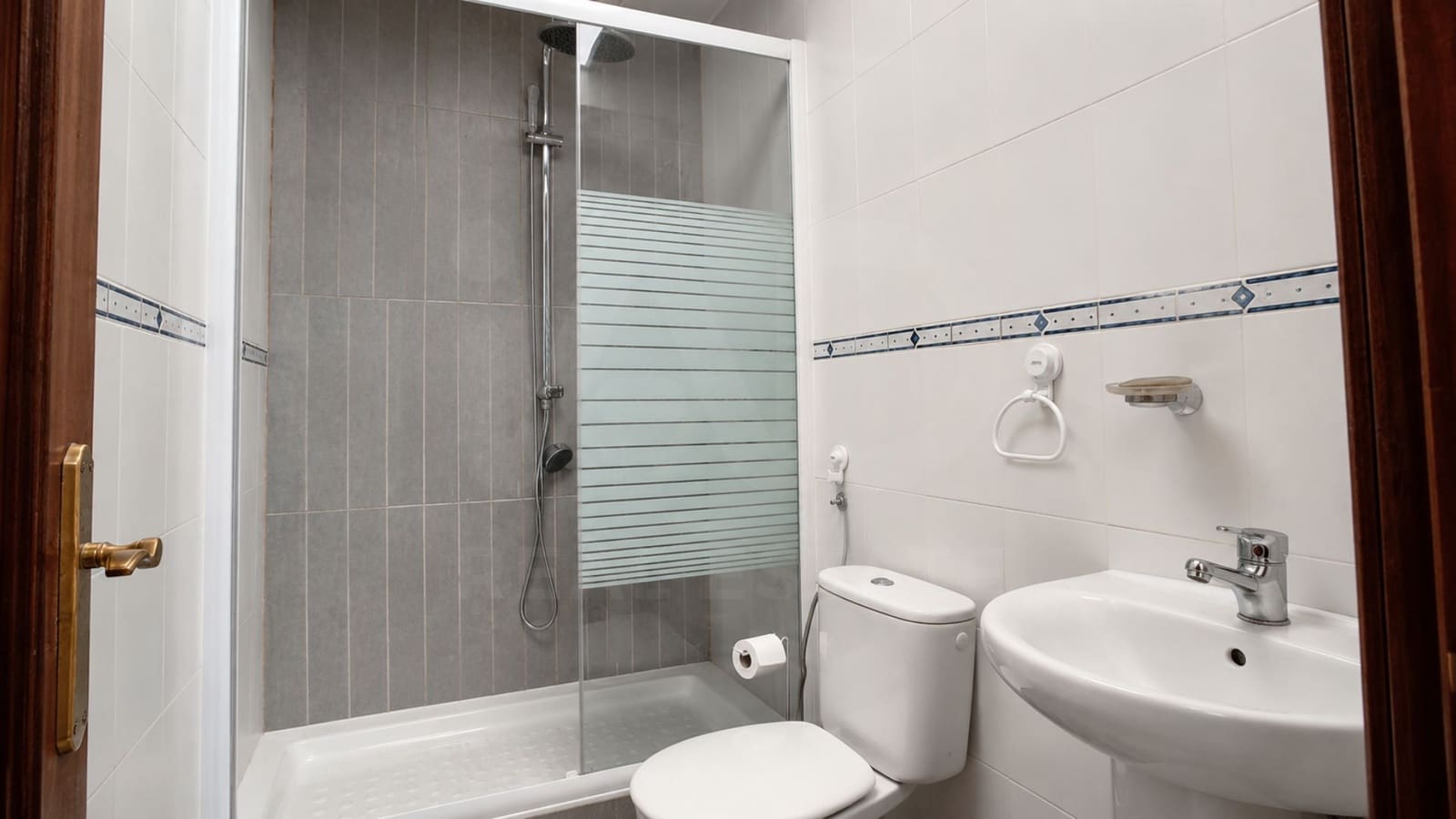 2 sovrum Lägenhet till salu i Madrid stad - 225 000 € (Ref: 9987945)