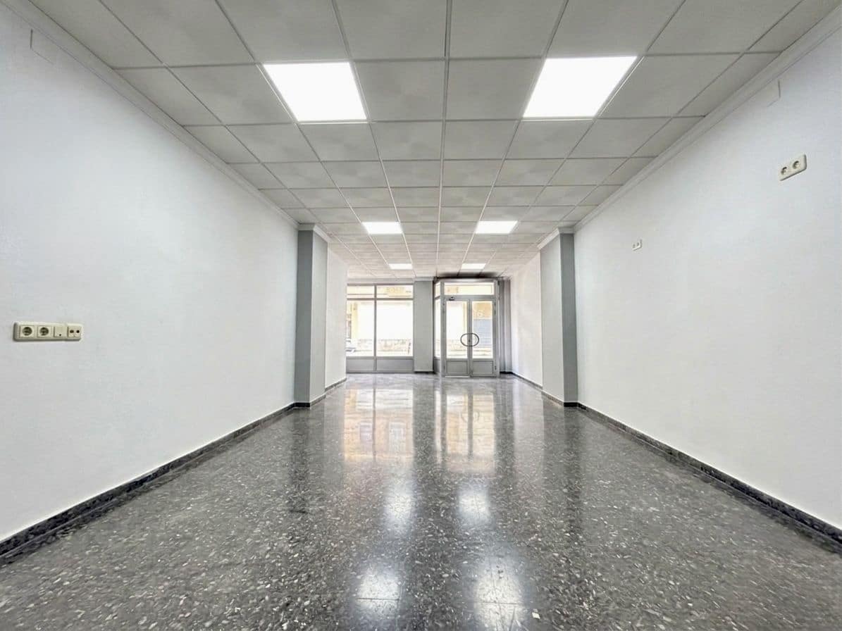 2 Zimmer Gewerbe zu vermieten in Cieza - 800 € (Ref: 9987947)