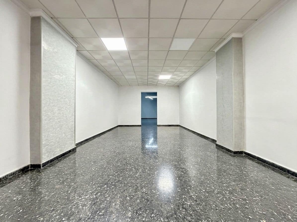 2 Zimmer Gewerbe zu vermieten in Cieza - 800 € (Ref: 9987947)