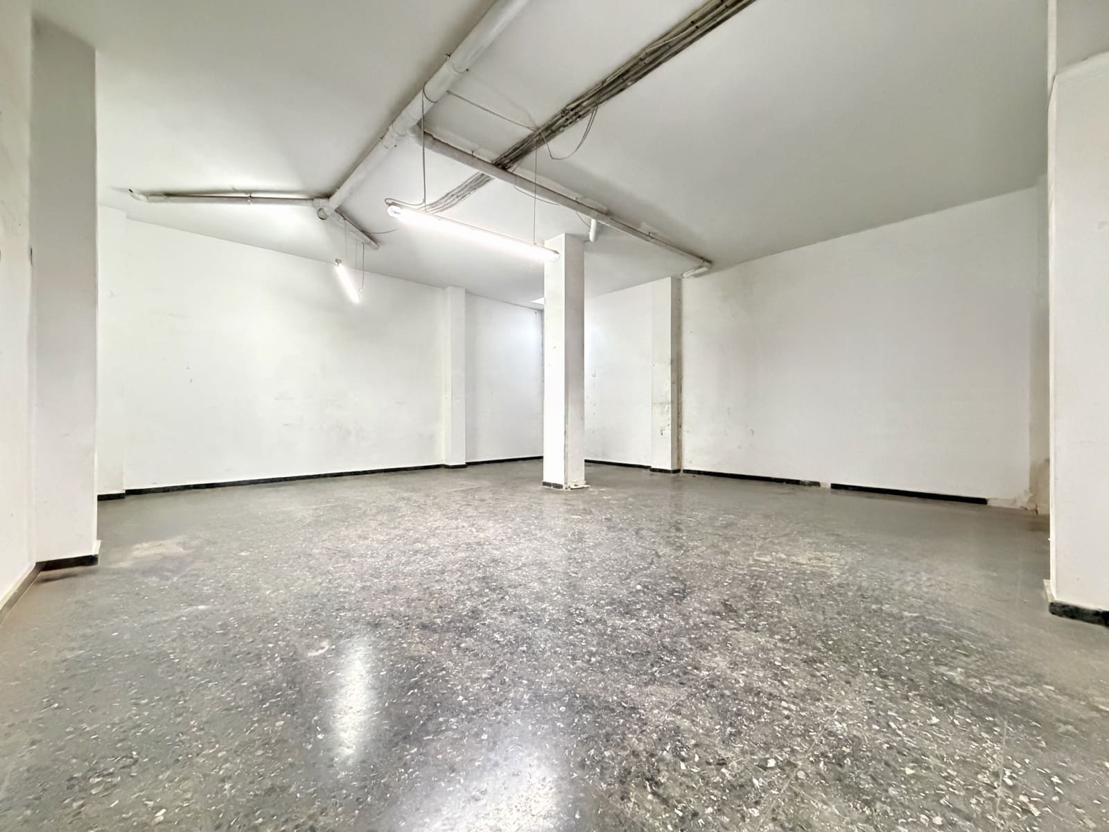 2 Zimmer Gewerbe zu vermieten in Cieza - 800 € (Ref: 9987947)