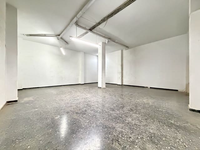 2 bedroom Commercial for rent in Cieza - € 800 (Ref: 9987947)