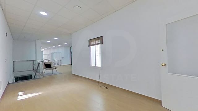 4 soveværelse Erhverv til salg i Cádiz by - € 650.000 (Ref: 9987948)