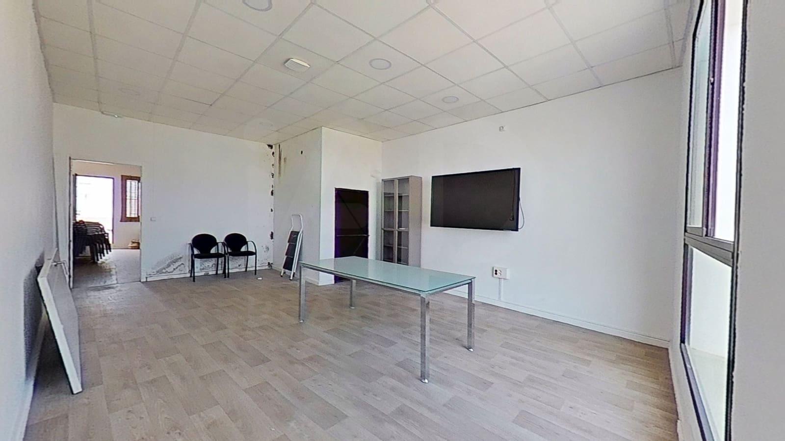 4 soveværelse Erhverv til salg i Cadiz by - € 650.000 (Ref: 9987948)
